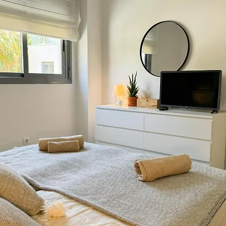 Exclusive & Luxury Penthouse In Cabopino With Stunning Sea Views - By Seitz Apartmets דירה *