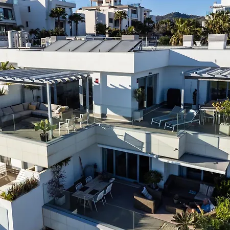 Exclusive & Luxury Penthouse In Cabopino With Stunning Sea Views - By Seitz Apartmets Apartamento