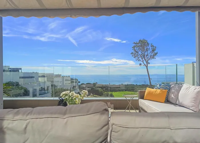 Exclusive & Luxury Penthouse In Cabopino With Stunning Sea Views - By Seitz Apartmets דירה