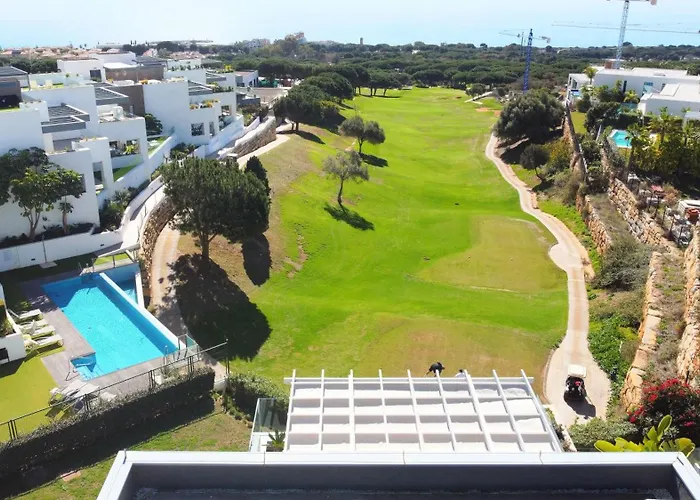 Exclusive & Luxury Penthouse In Cabopino With Stunning Sea Views - By Seitz Apartmets דירה מארבלה
