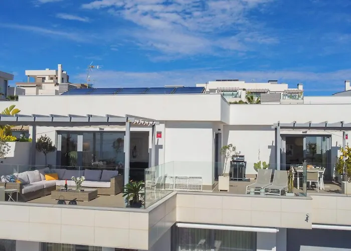 Exclusive & Luxury Penthouse In Cabopino With Stunning Sea Views - By Seitz Apartmets מארבלה