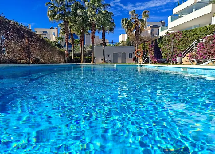 Exclusive & Luxury Penthouse In Cabopino With Stunning Sea Views - By Seitz Apartmets דירה